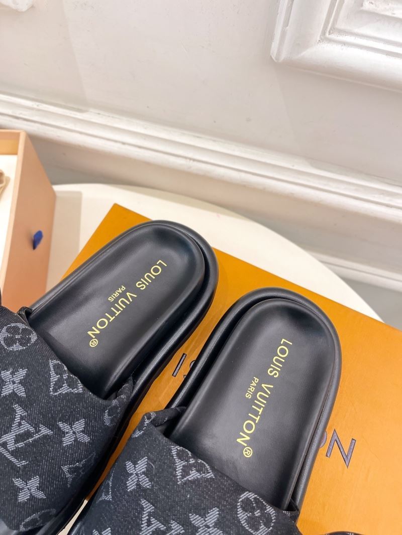 Louis Vuitton Slippers